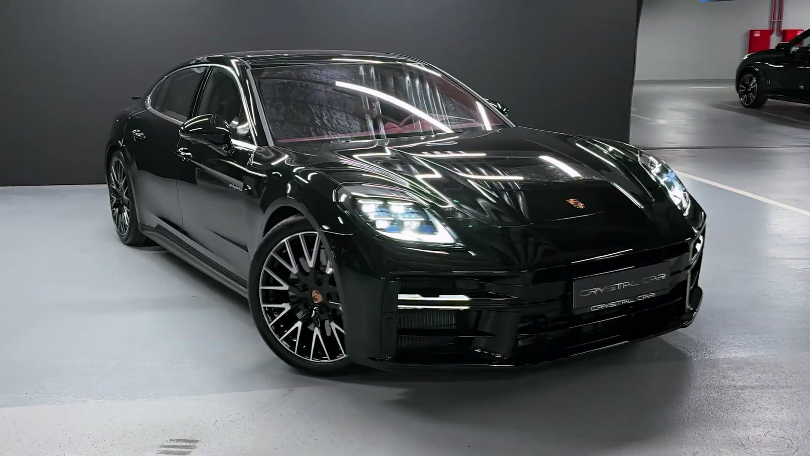 2025 Porsche Panamera 4