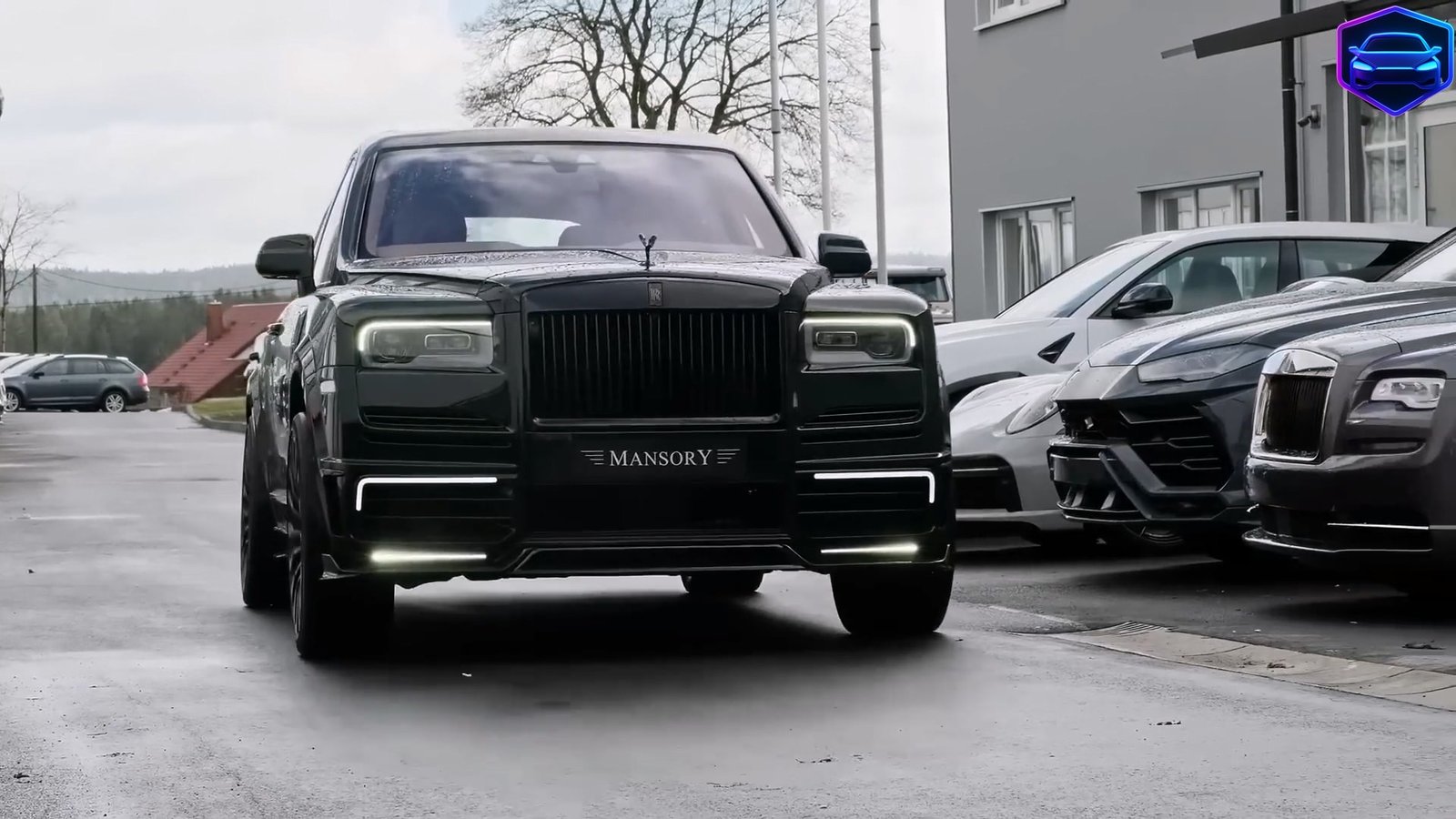 7. Rolls Royce Cullinan Top 10 Luxury Cars 2025