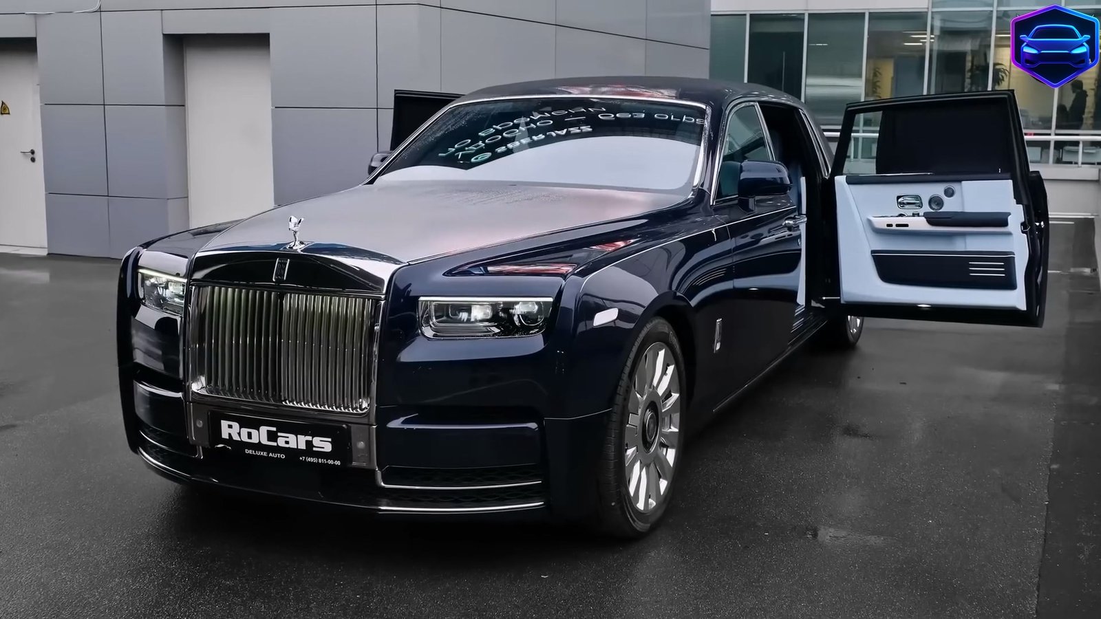9. Rolls Royce Phantom Top 10 Luxury Cars 2025