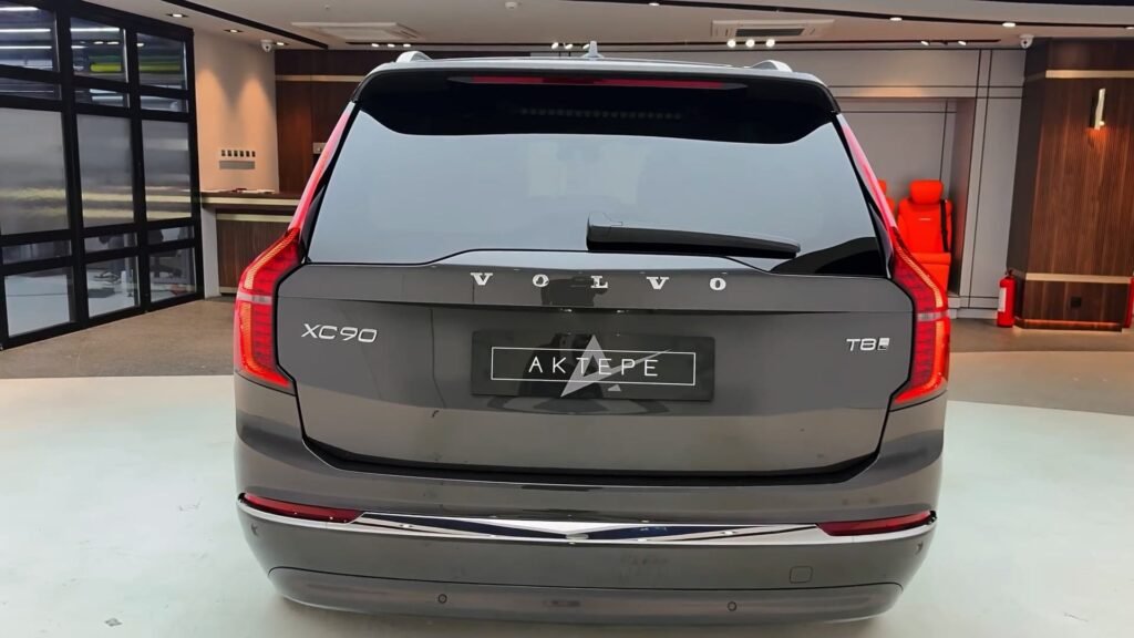Back 2026 Volvo XC90