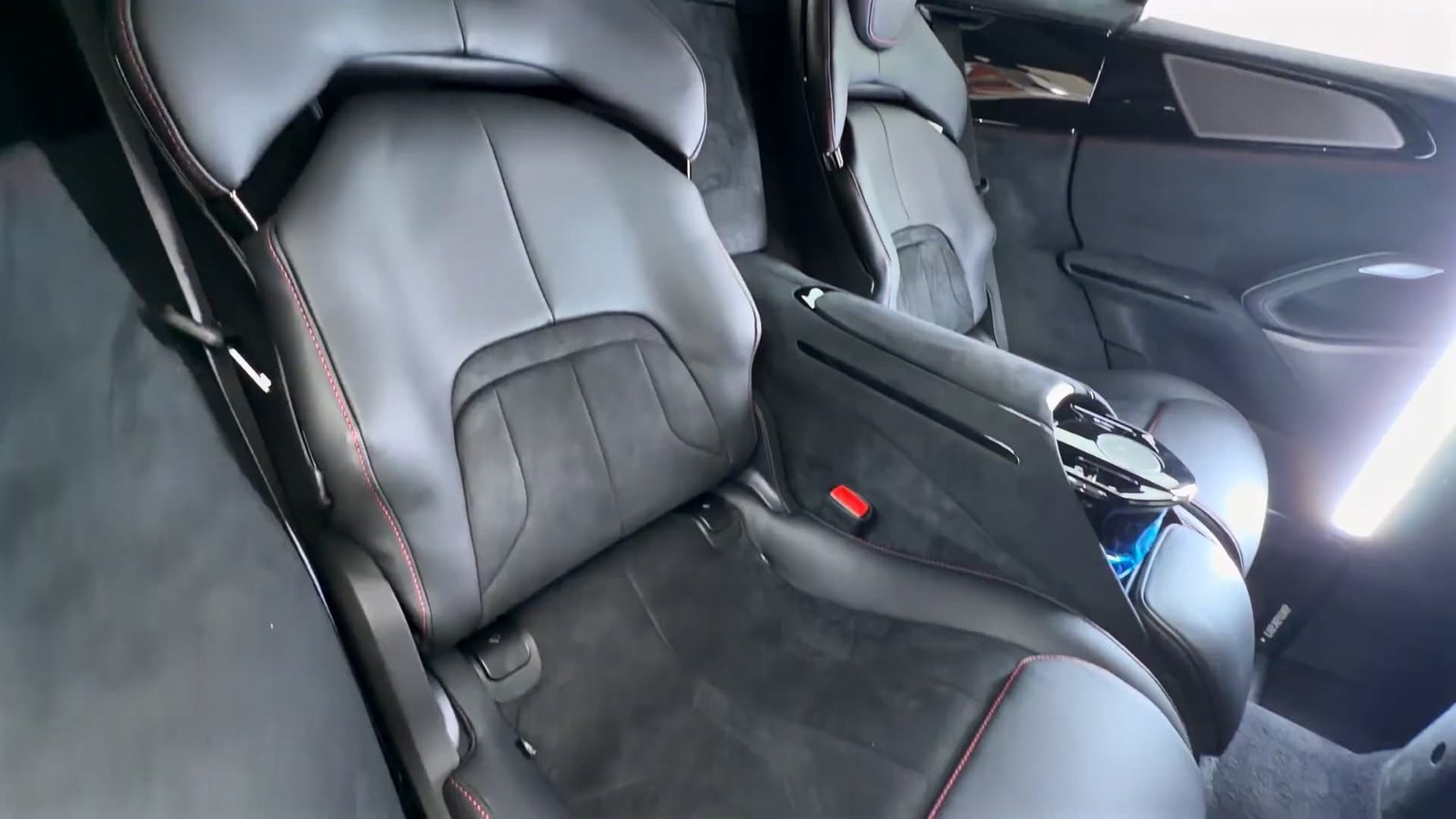 Back Seats 2025 Ferrari Purosangue Back Seats 2025 Ferrari Purosangue