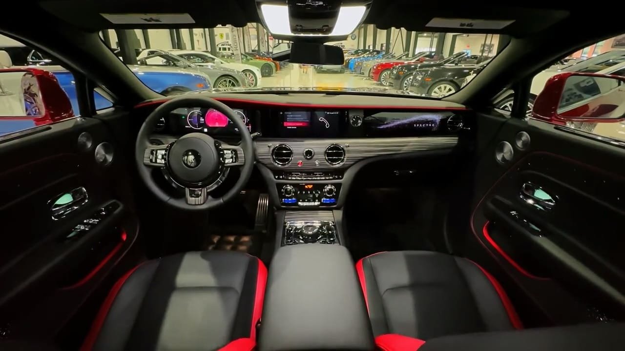 Cab 2025 Rolls‑Royce Spectre