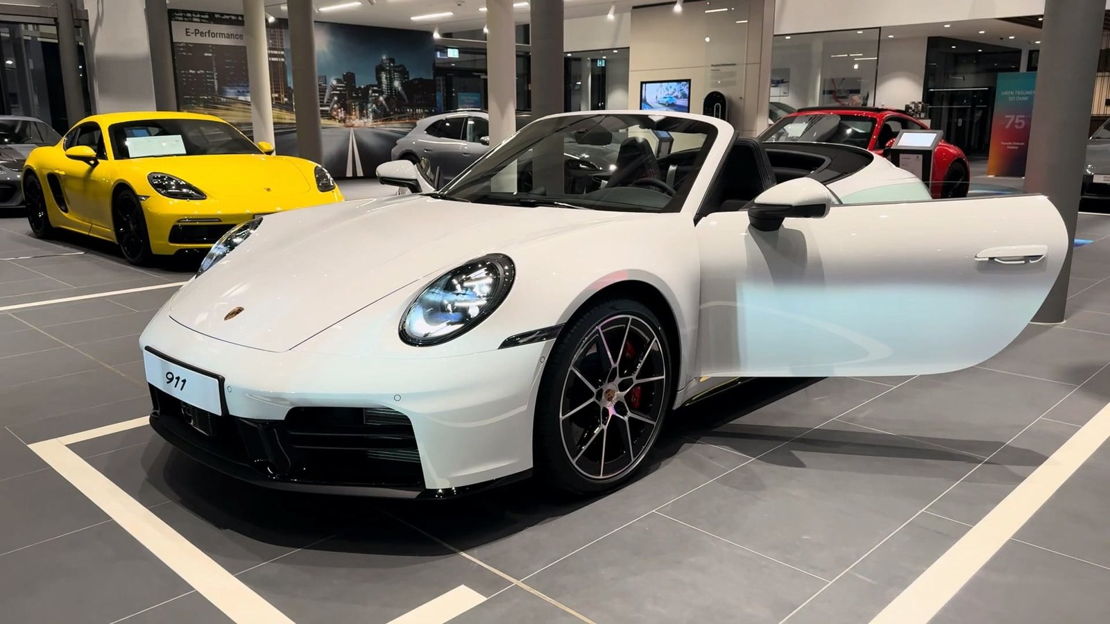 Doors 1 Porsche 911 Carrera 4S Cabriolet 2026 Doors 1 Porsche 911 Carrera 4S Cabriolet 2026