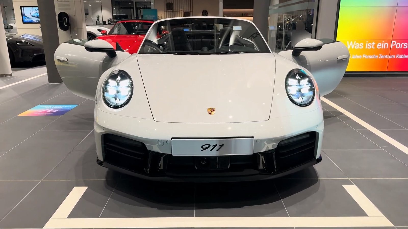 Doors Porsche 911 Carrera 4S Cabriolet 2026 Doors Porsche 911 Carrera 4S Cabriolet 2026