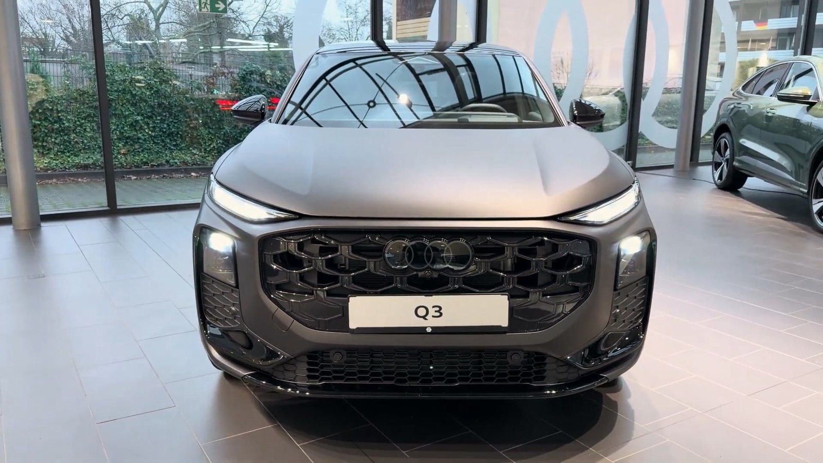 Head Audi Q3 Sportback 2026