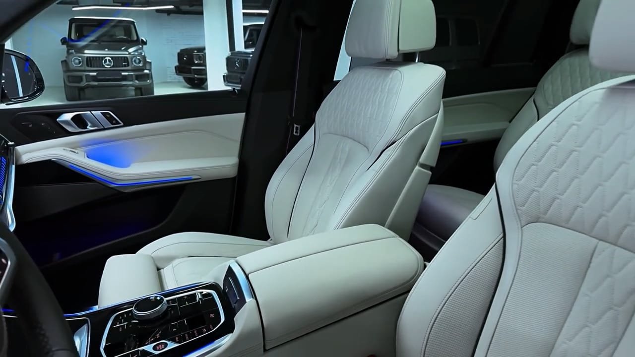 Interior 2025 BMW X7