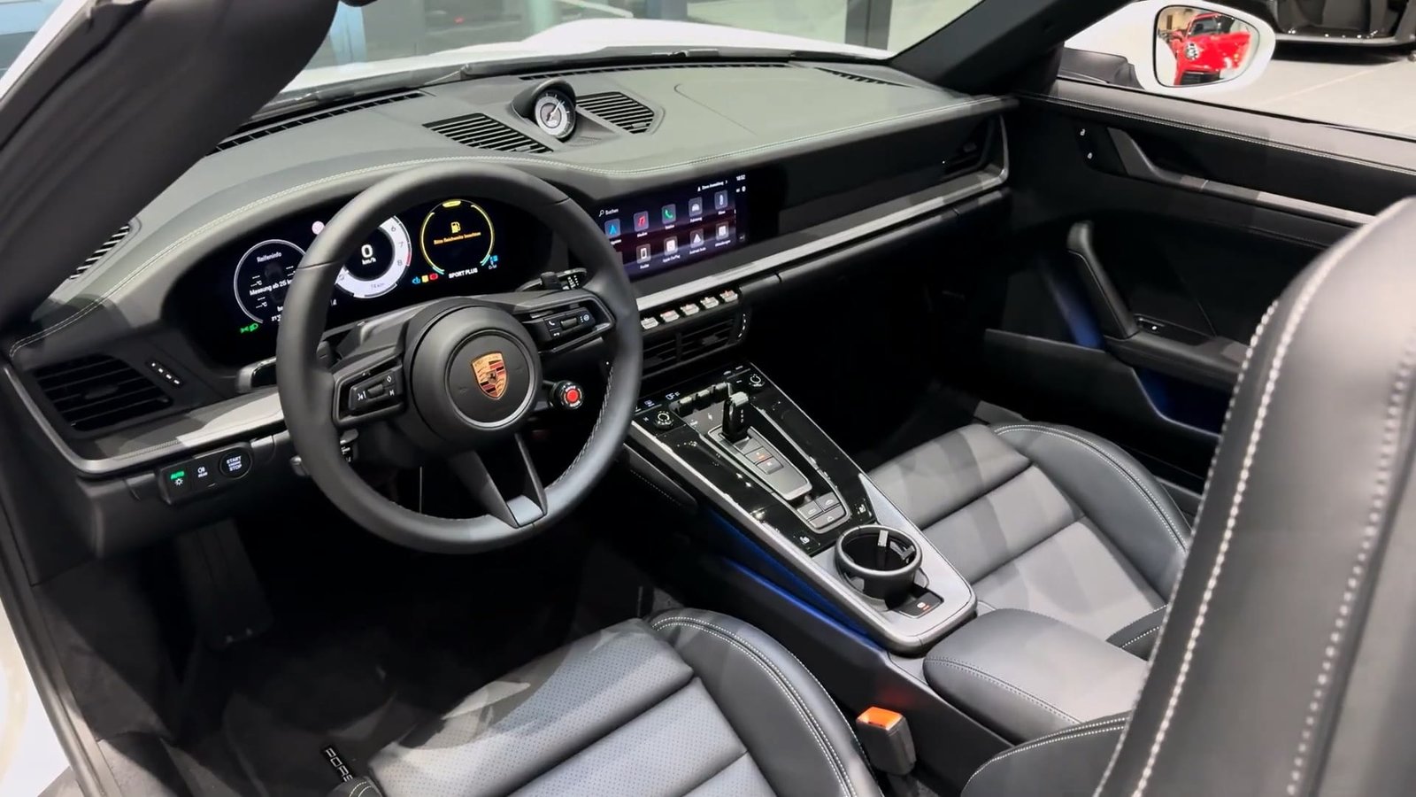 Interior Porsche 911 Carrera 4S Cabriolet 2026 Interior Porsche 911 Carrera 4S Cabriolet 2026