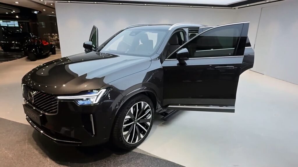 Overiew Trunk 2026 Volvo XC90