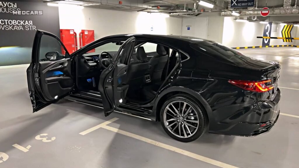 Overview2 2025 Toyota Camry