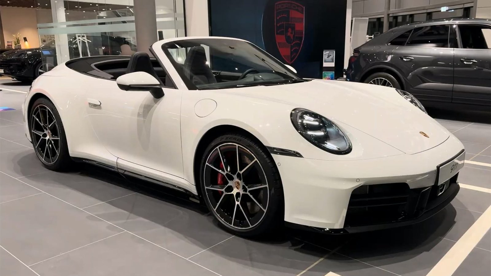 Porsche 911 Carrera 4S Cabriolet 2026