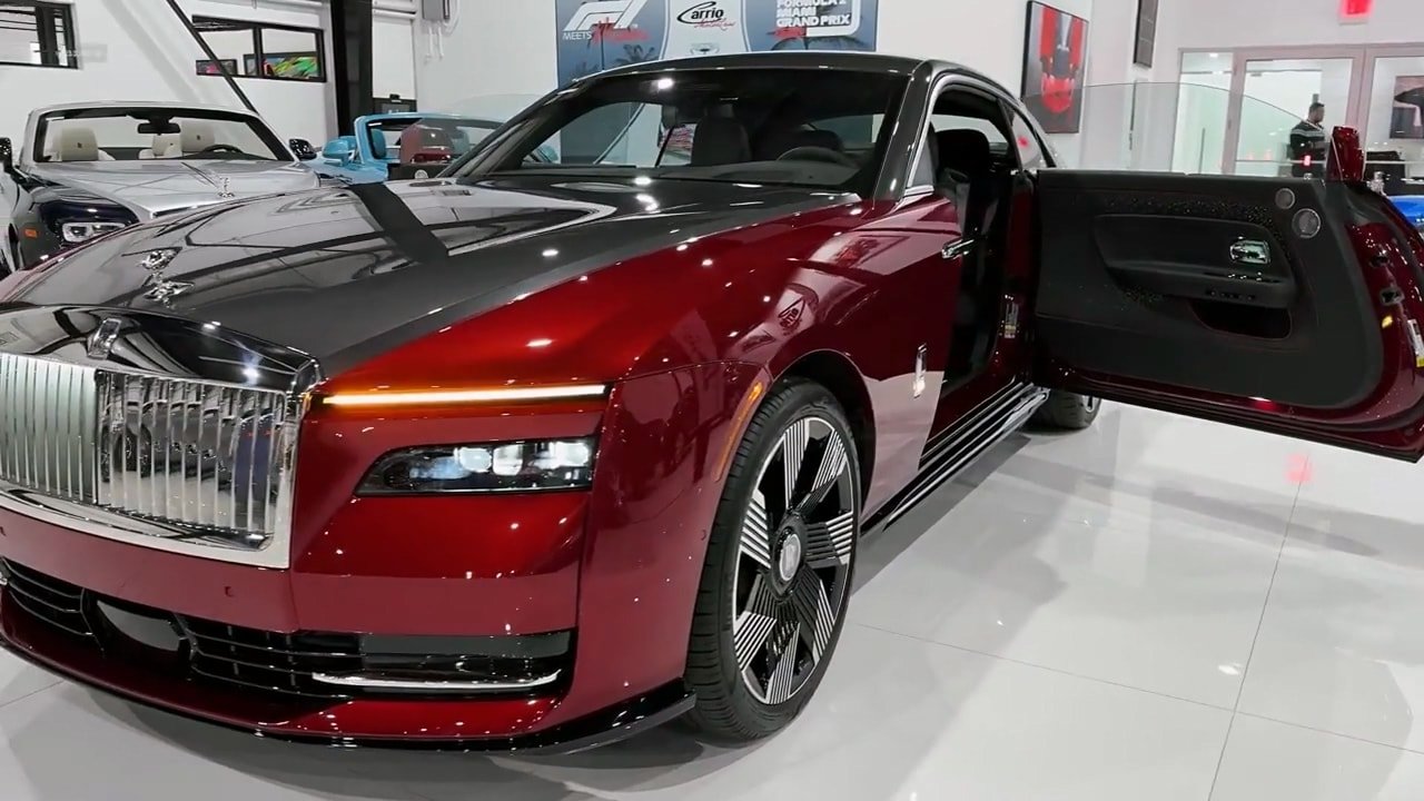 Rear hinged doors 2025 Rolls‑Royce Spectre