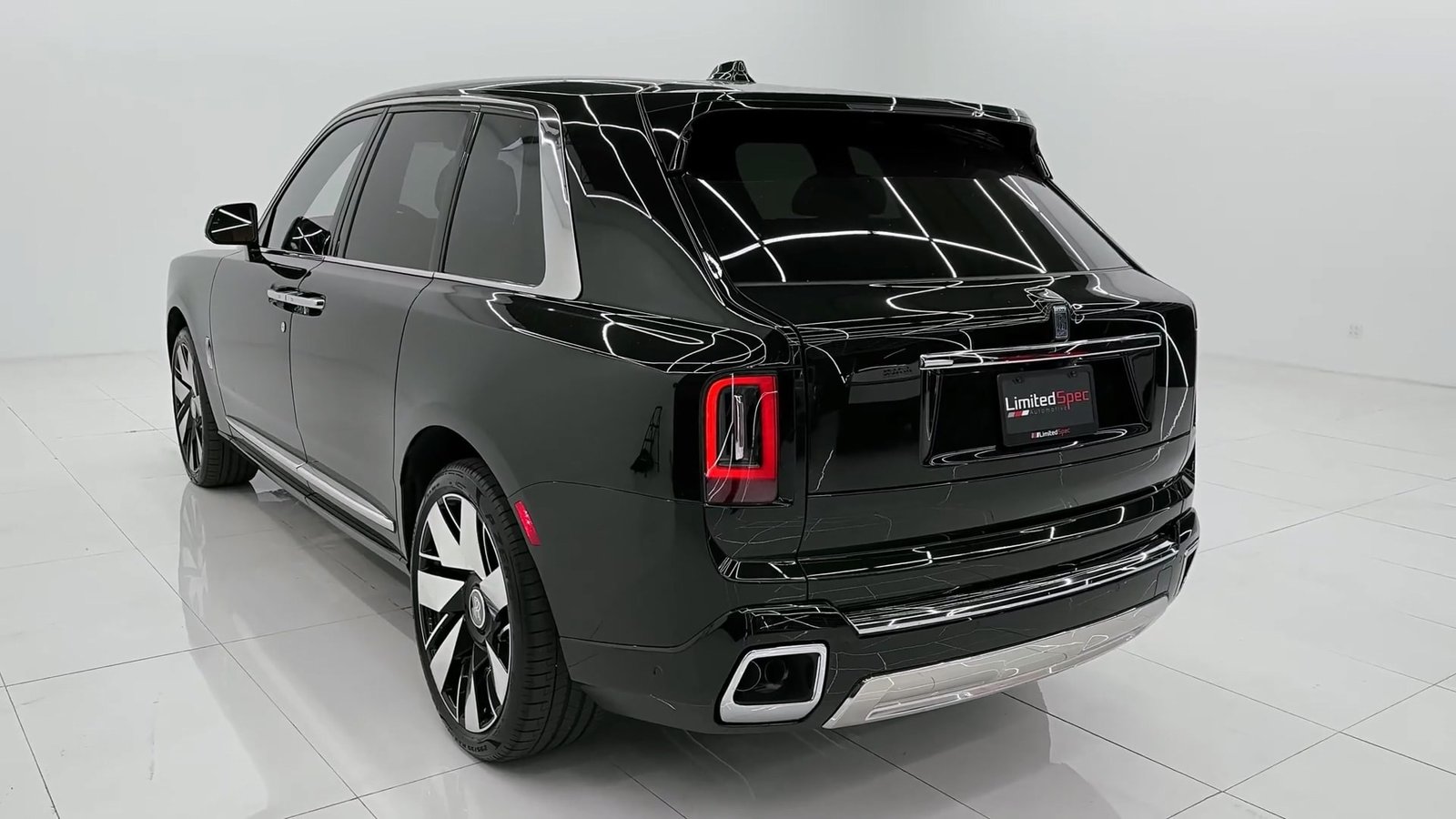 Rear‑Royce Cullinan 2025