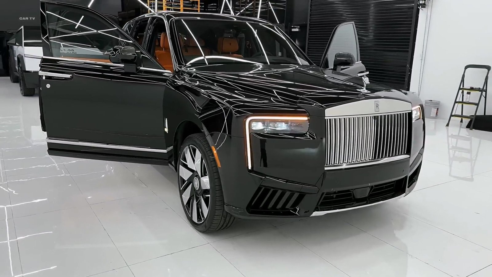 Royce Cullinan 2025 Front
