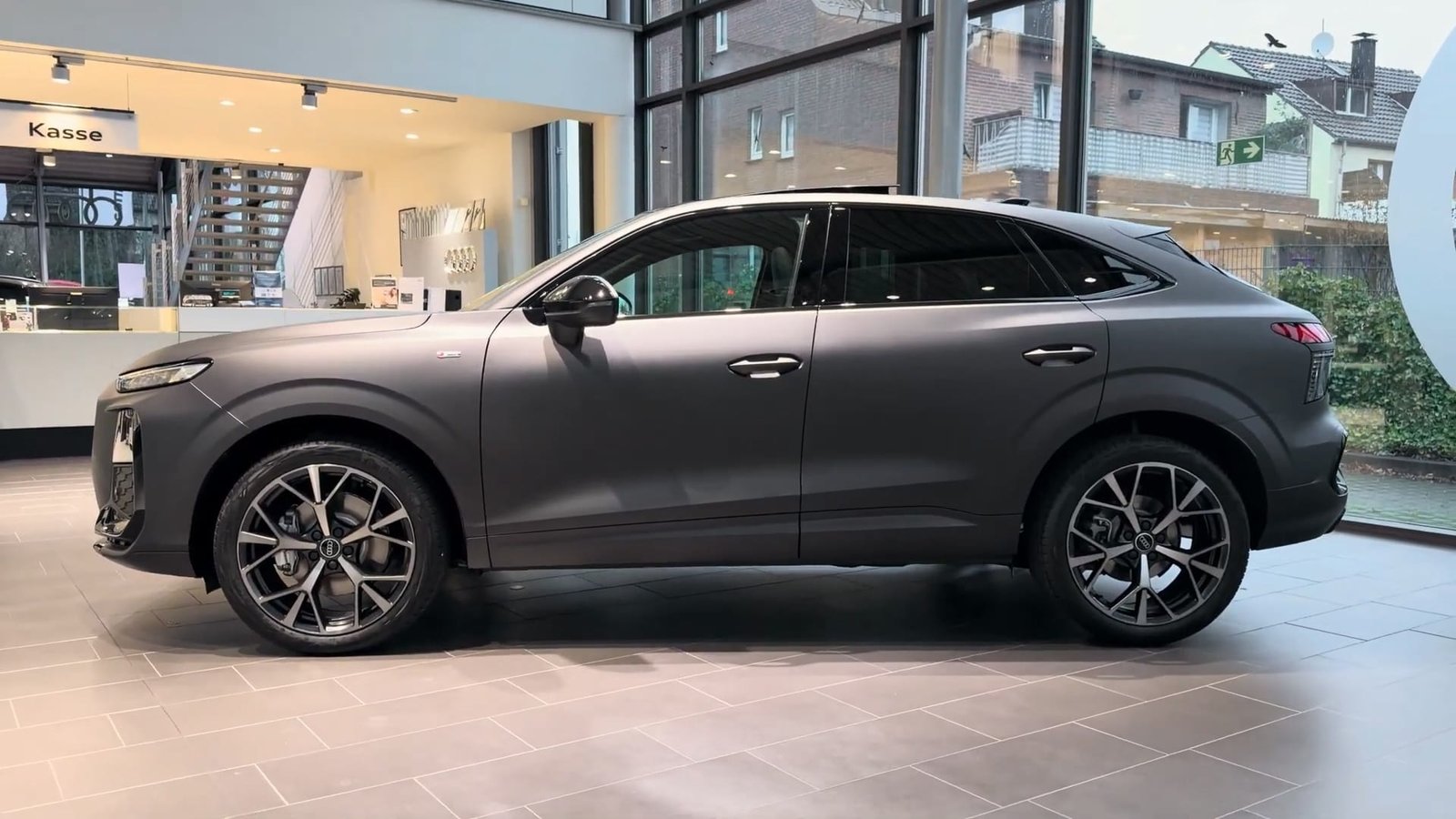 Side Audi Q3 Sportback 2026