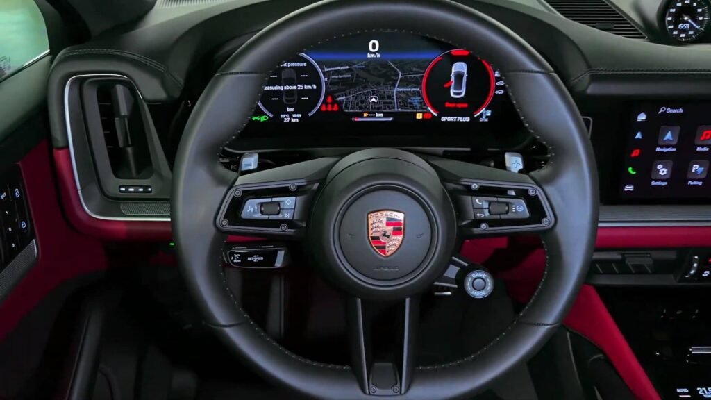 Steering 2025 Porsche SUV Cayenne S