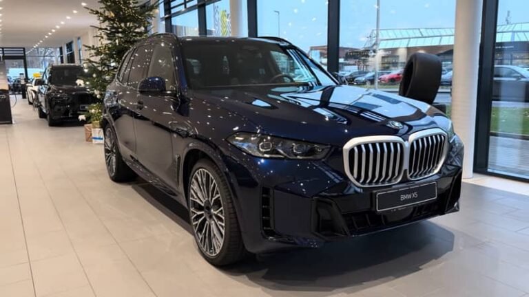 Top 10 Safest Cars 2025, Luxury and Safety in Perfect Harmony Feature