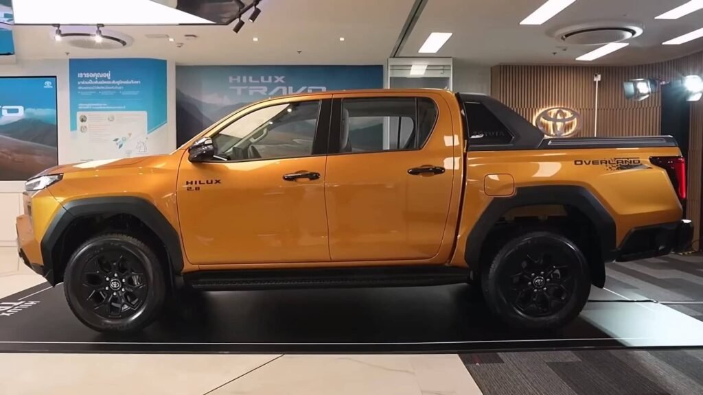 Toyota 9th Generation HiLux 1