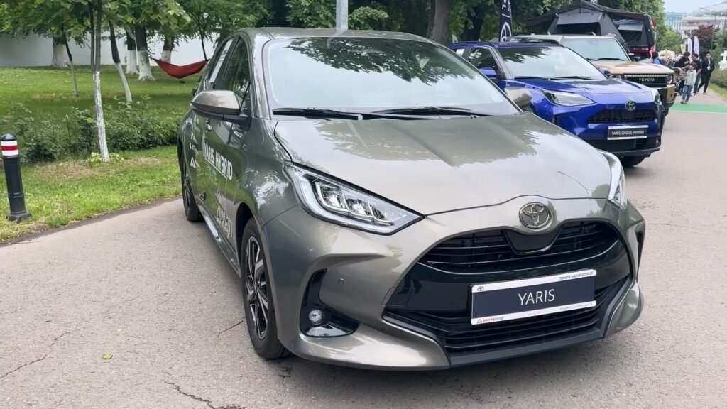Toyota Yaris 2025 Grey