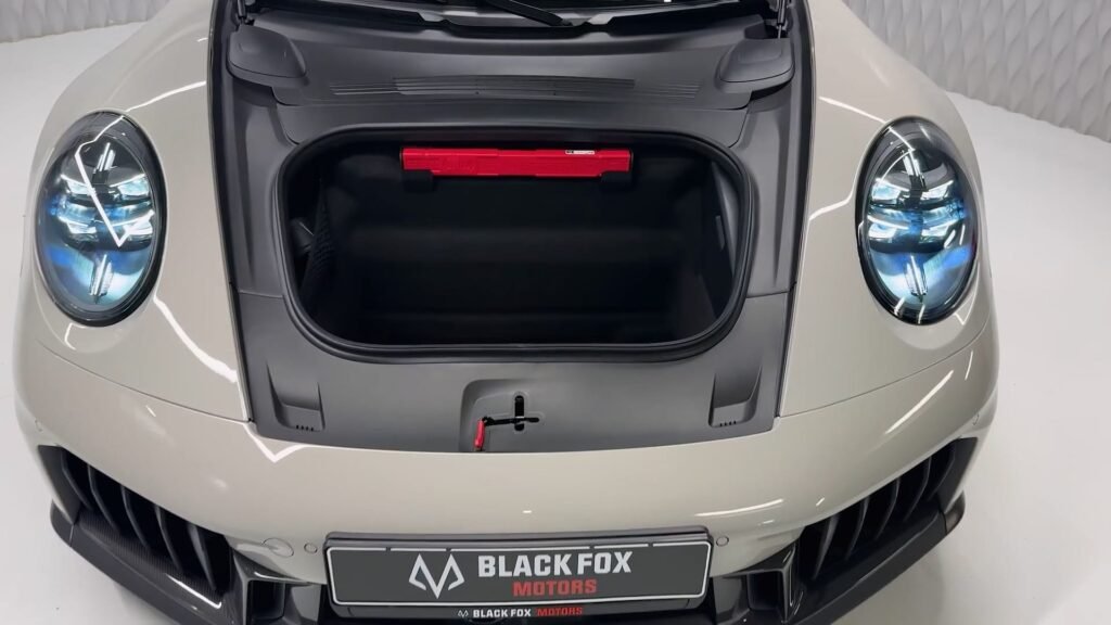 Trunk 2026 Porsche 911 Carrera 4 GTS