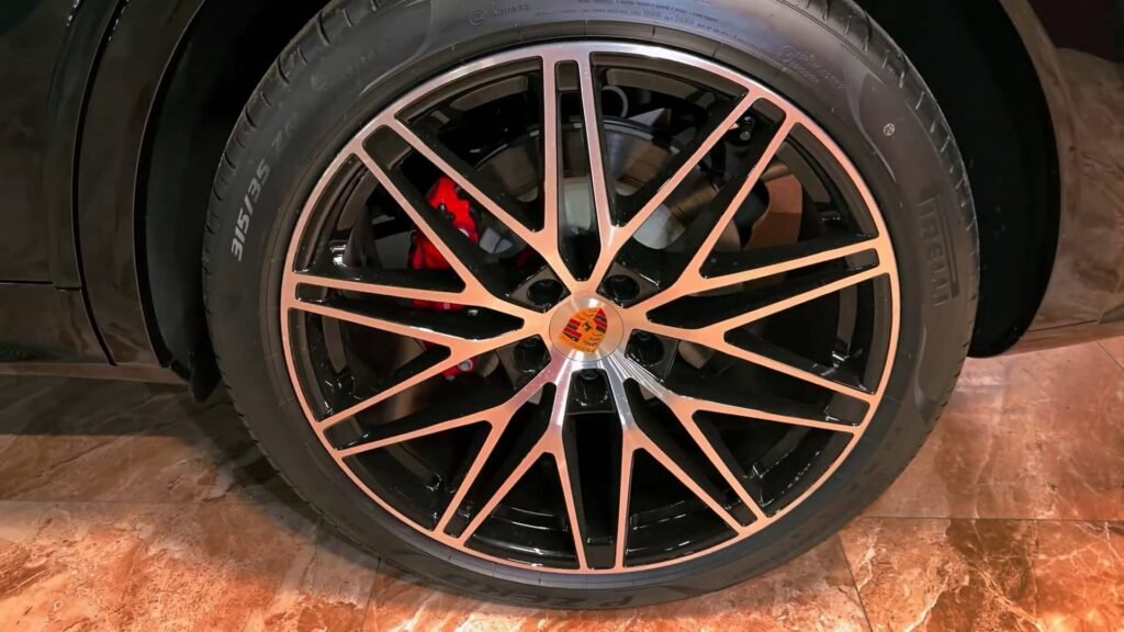 Wheel 2025 Porsche SUV Cayenne S