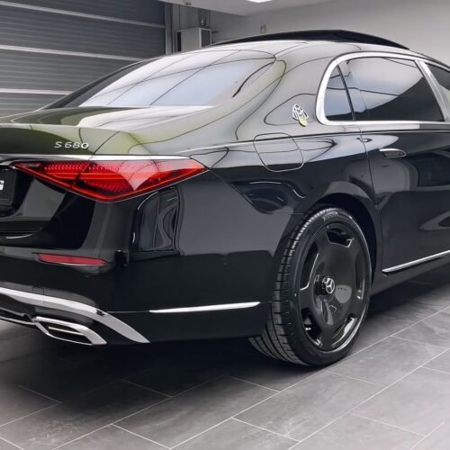 Back Side 2026 Mercedes Maybach S680 V12