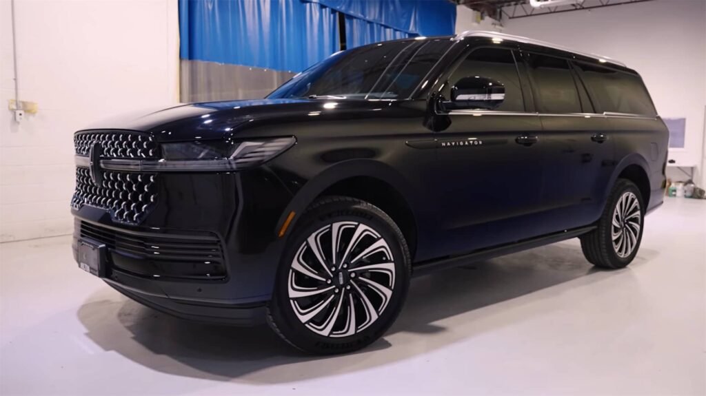 2026 Lincoln Navigator