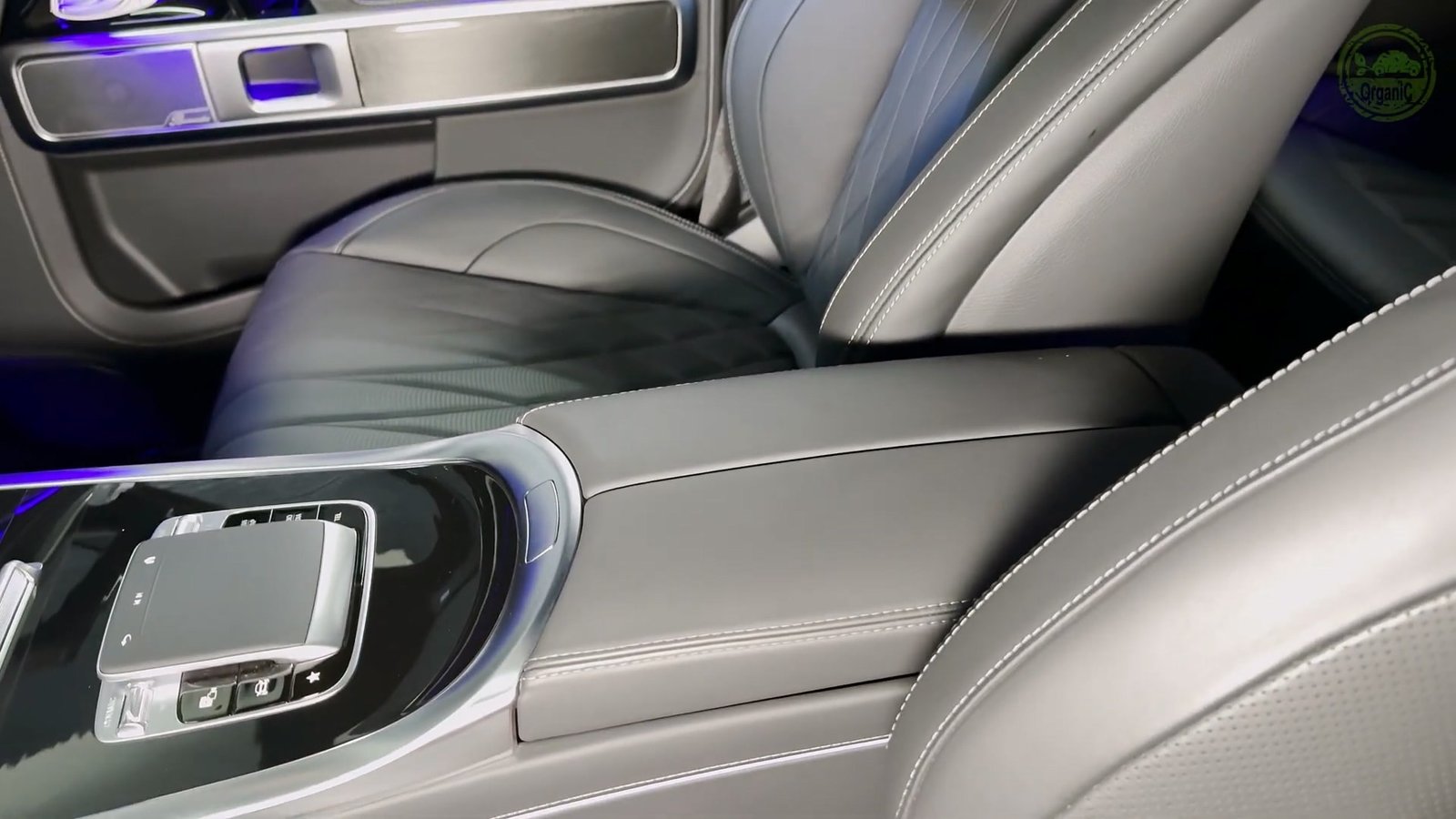 Armrest 2026 Mercedes AMG G 63