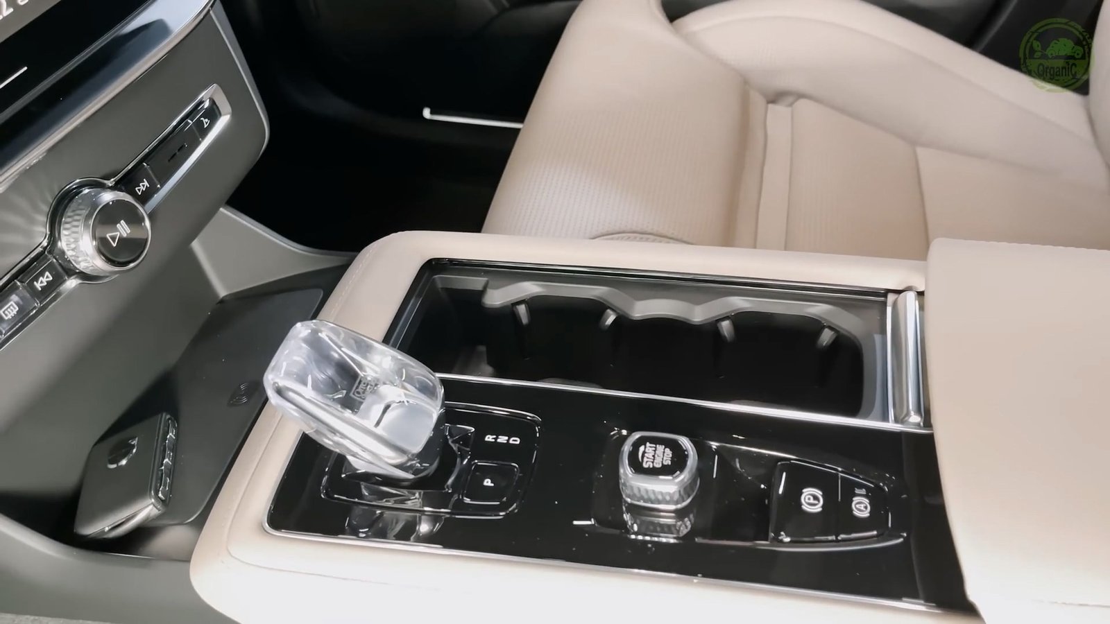 Armrest 2026 Volvo XC90