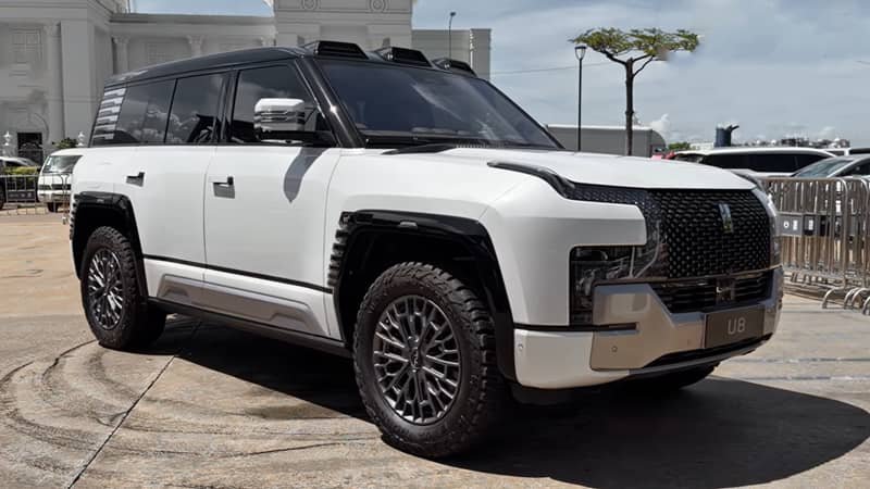 BYD Yangwang U8 Feature