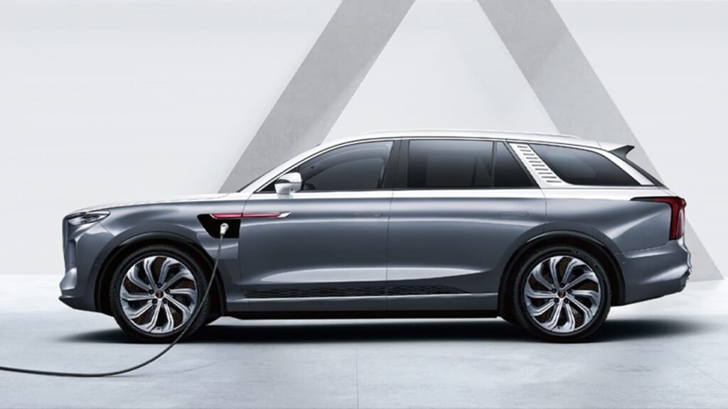 Charging HONGQI E HS9