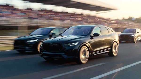 Fastest Luxury V8 SUVs in 2025–2026