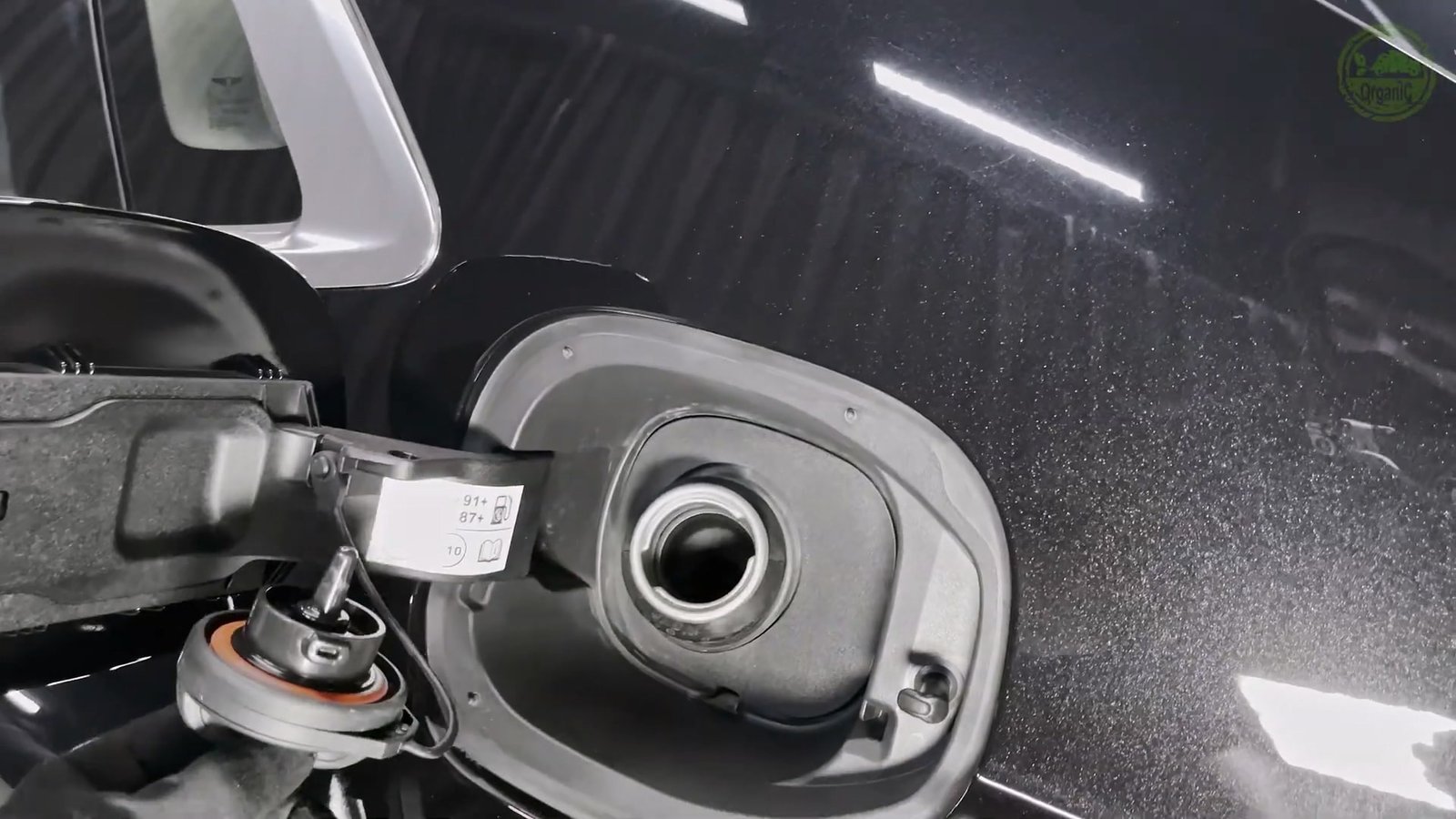 Fuel Filling 2026 Genesis G90