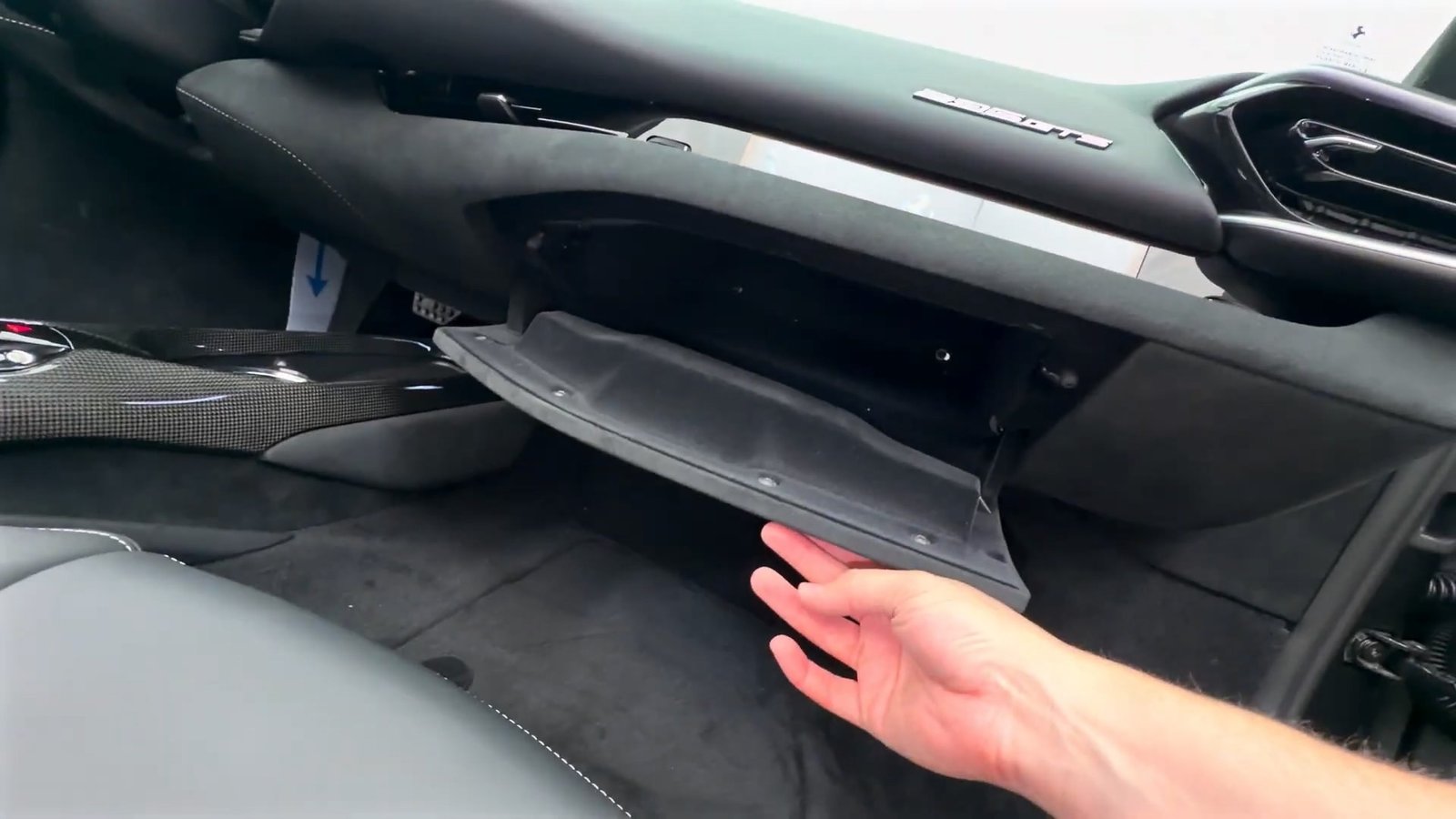 Glove Box 2025 Ferrari 296 GTS