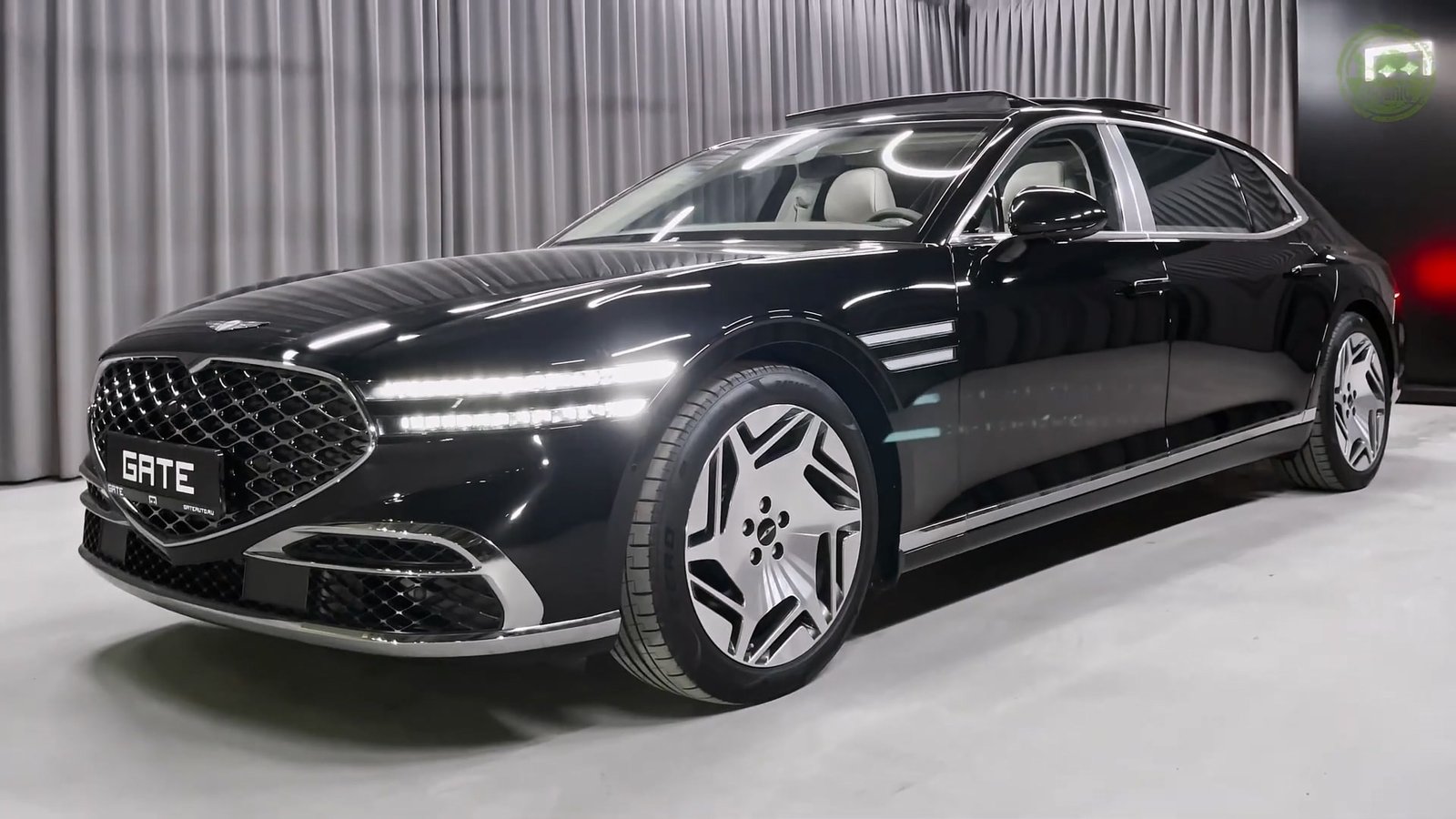 Head Side 2026 Genesis G90