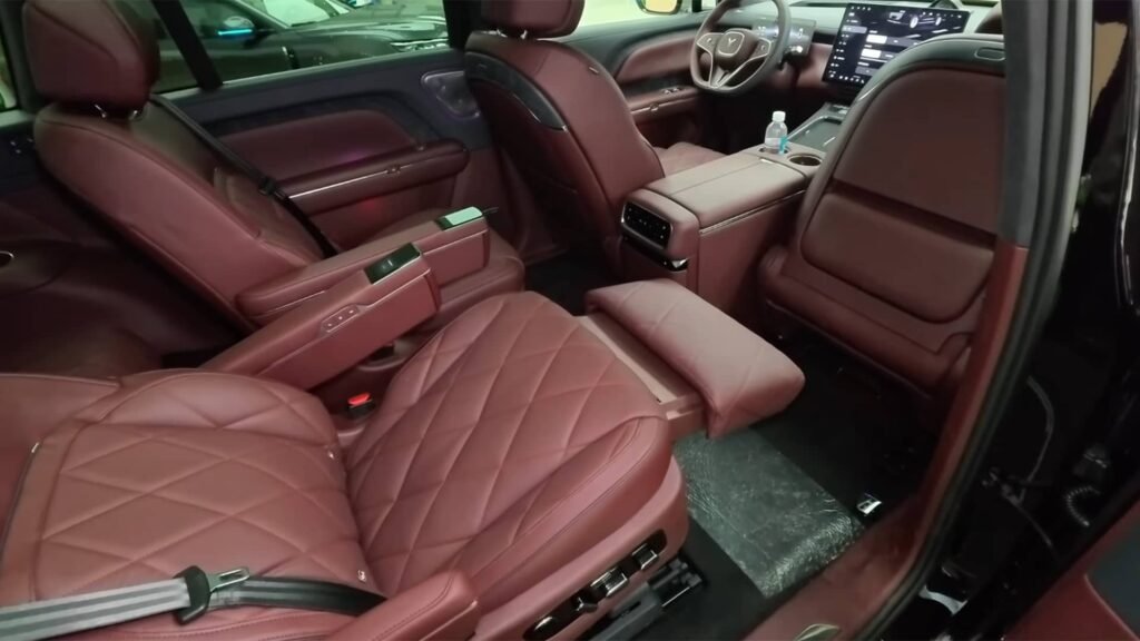 Interior1 Voyah Taishan 2026