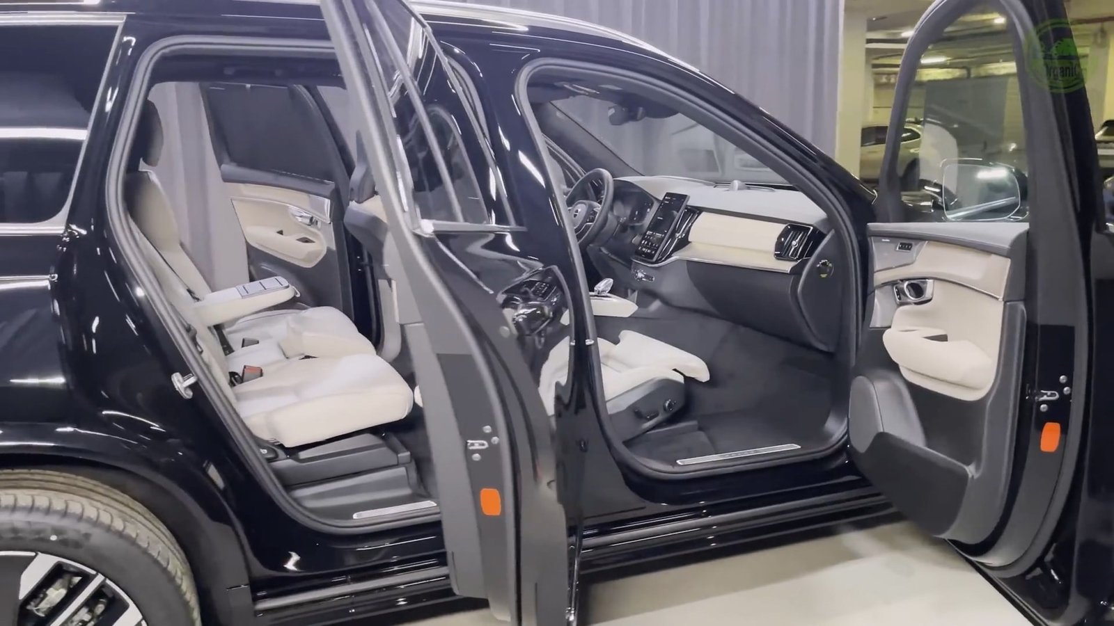 Overview5 2026 Volvo XC90