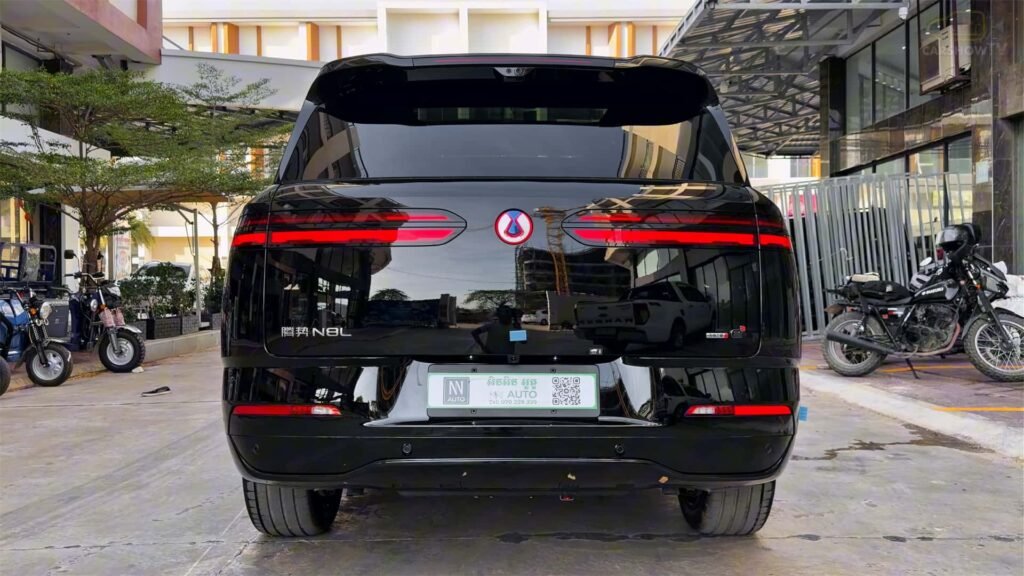 Rear 2026 BYD Denza N8L