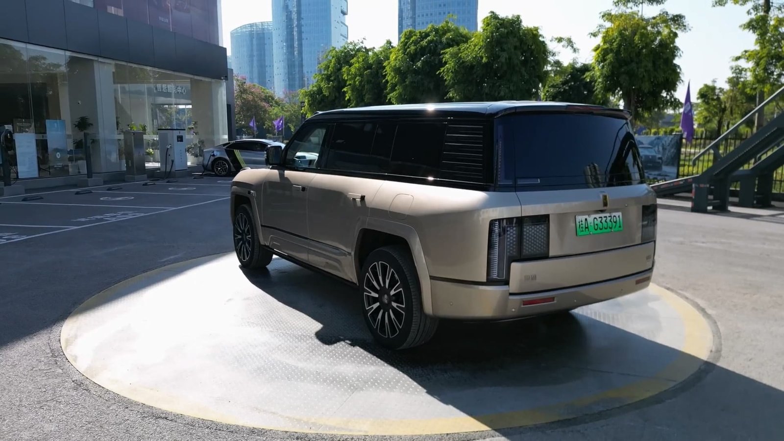 Rear 2026 BYD Yangwang U8L