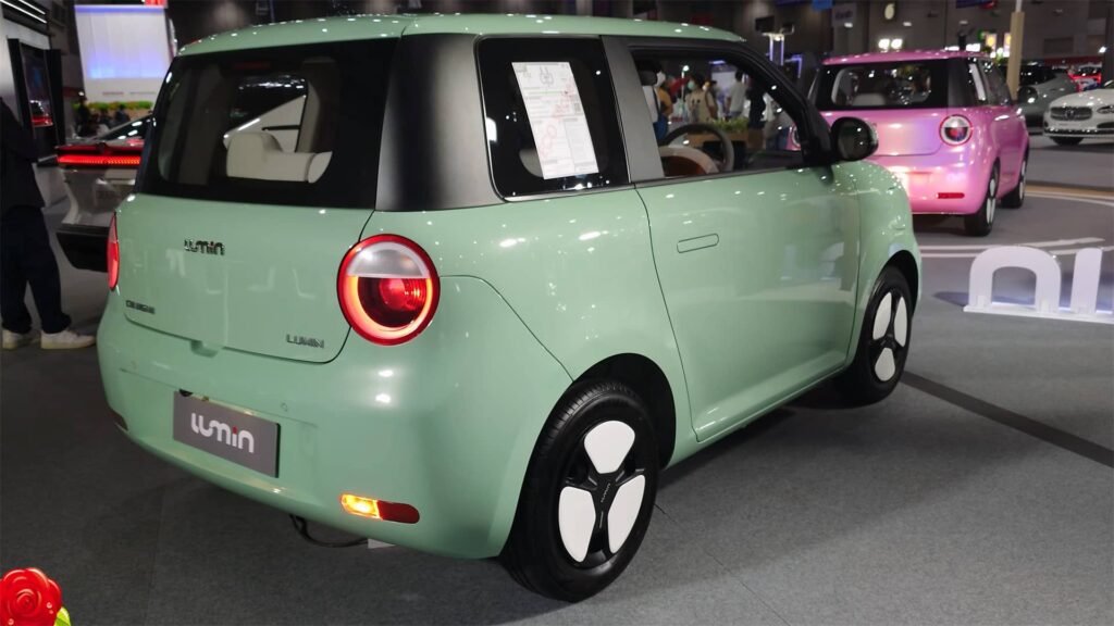 Rear 2026 Changan Lumin