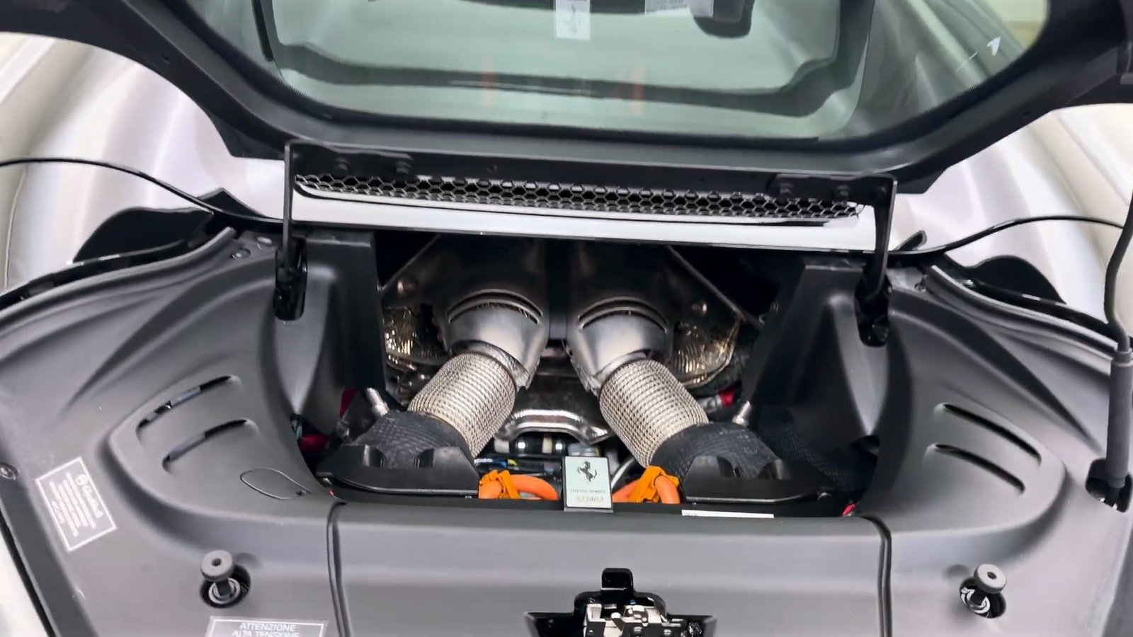 Rear Engine 2025 Ferrari 296 GTS