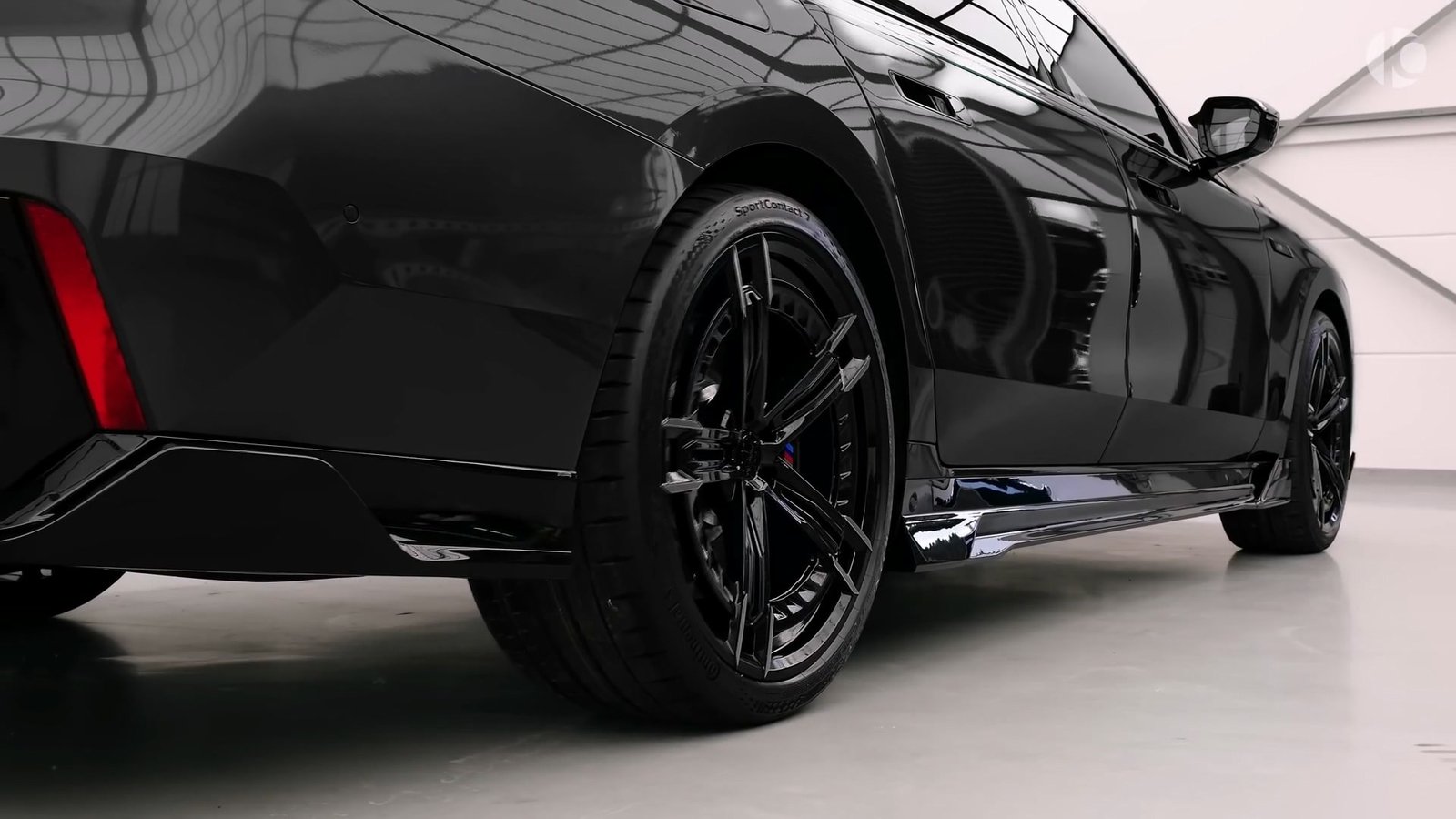 Rear Left 2026 BMW 7 Series Individual