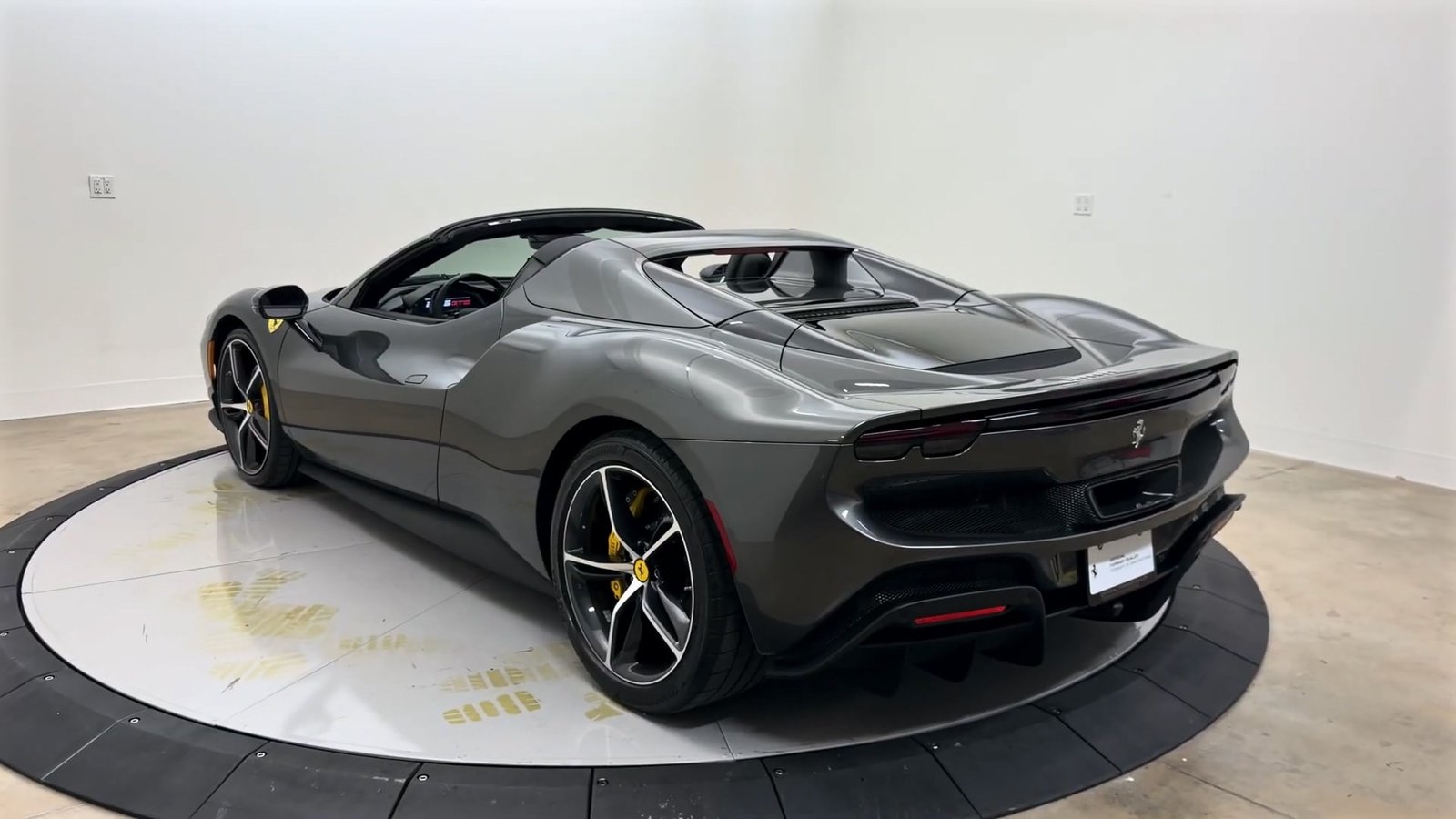 Rear Right 2025 Ferrari 296 GTS