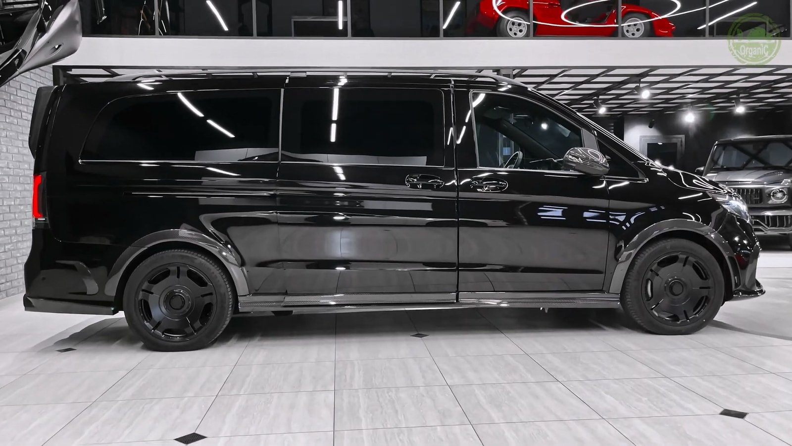 Side3 2026 Mercedes V Class Inferno