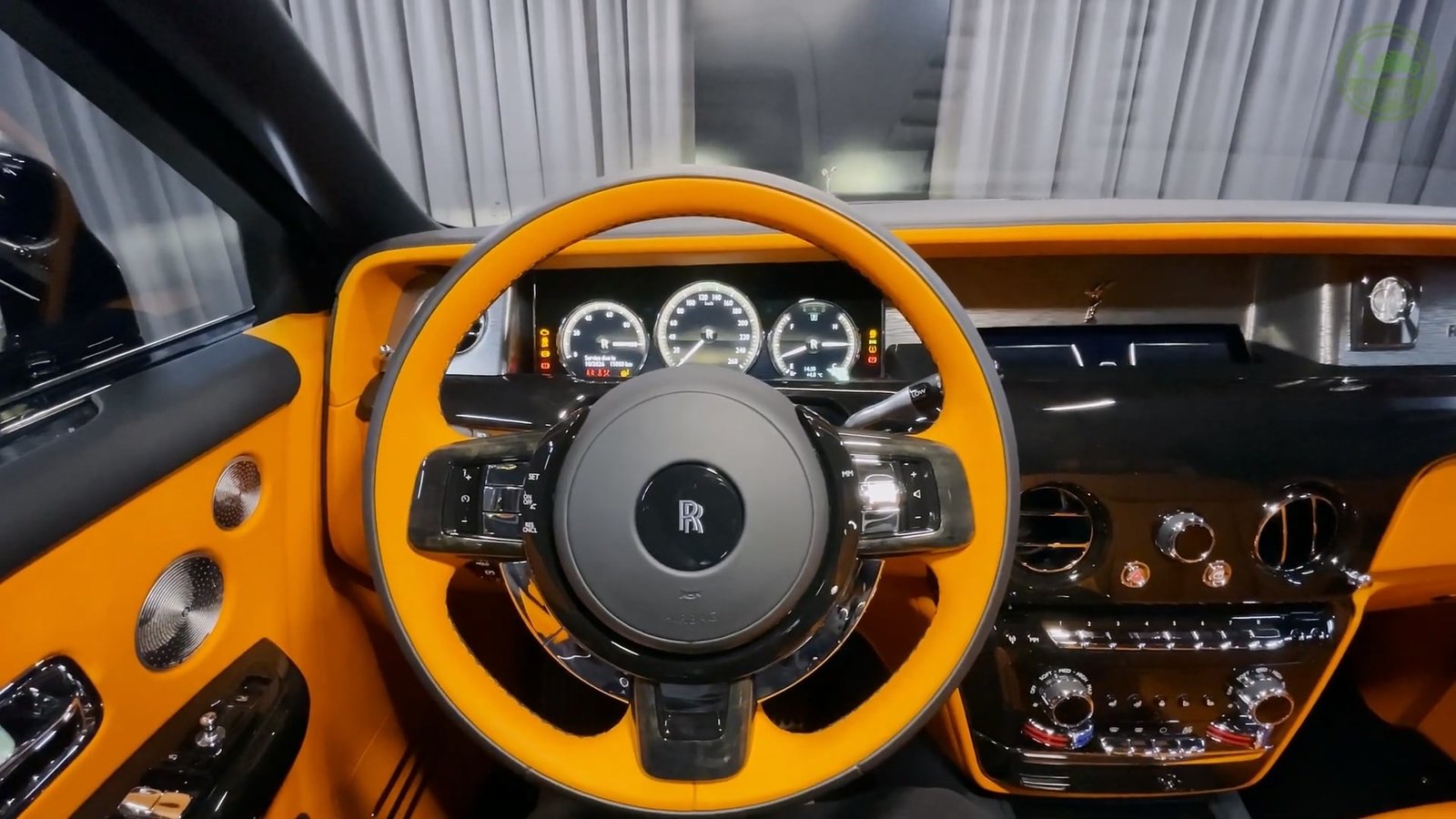 Steering 2026 Rolls Royce Phantom Long Extended