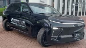 The Dancing Car, CHERY EXEED ET