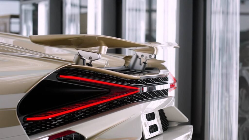 La Perle Rare Bugatti W16 Mistral (6)