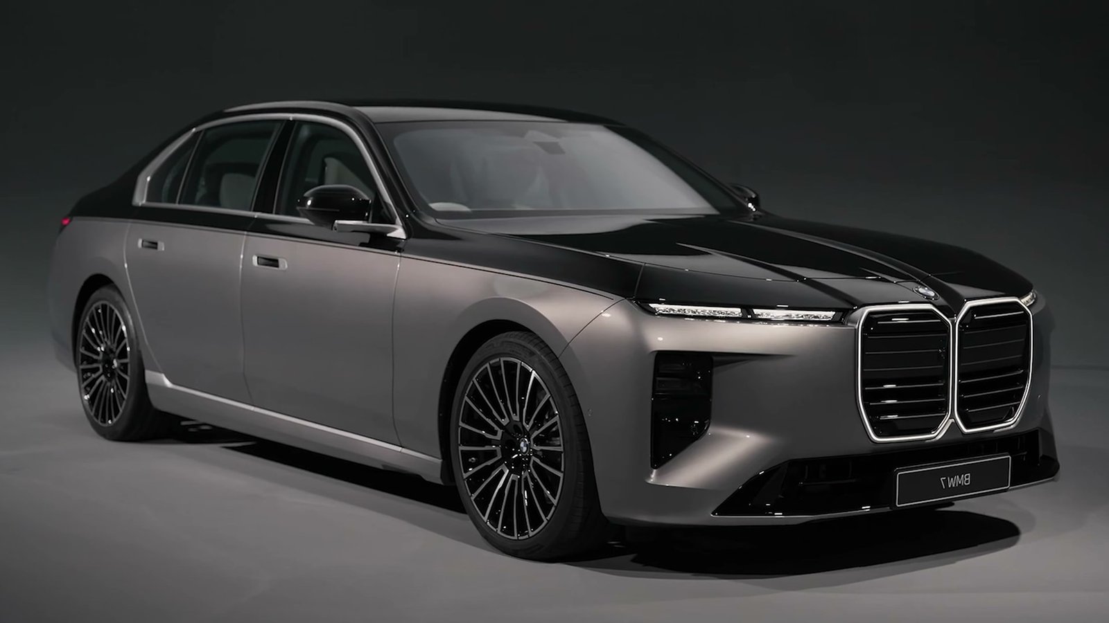2027 BMW 7 Series M Sport