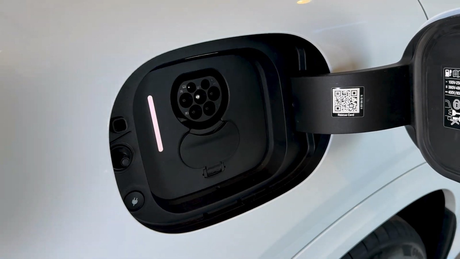 Charging Port 2027 Mercedes GLC EV