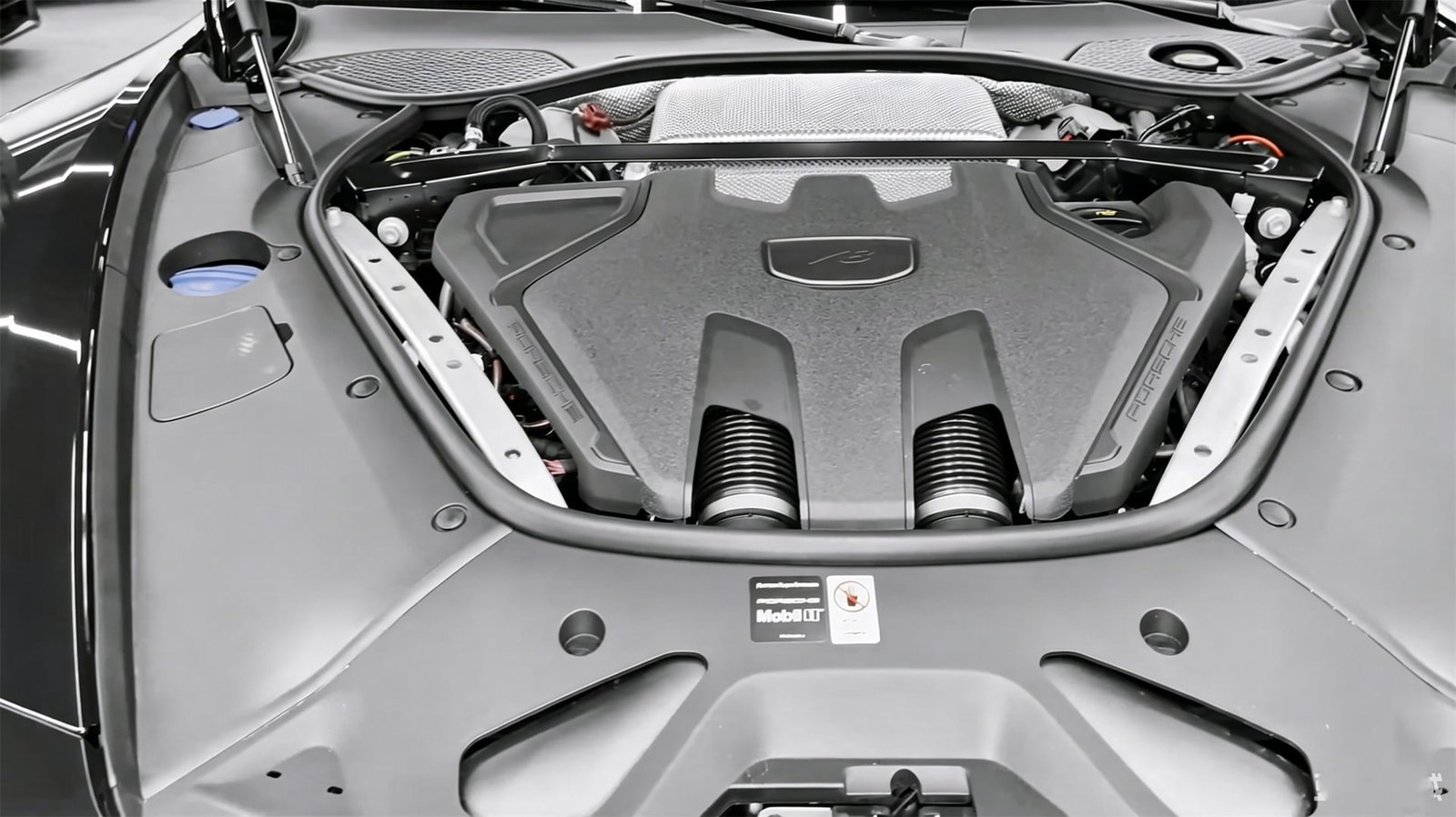 Engine 2027 Porsche Panamera GTS