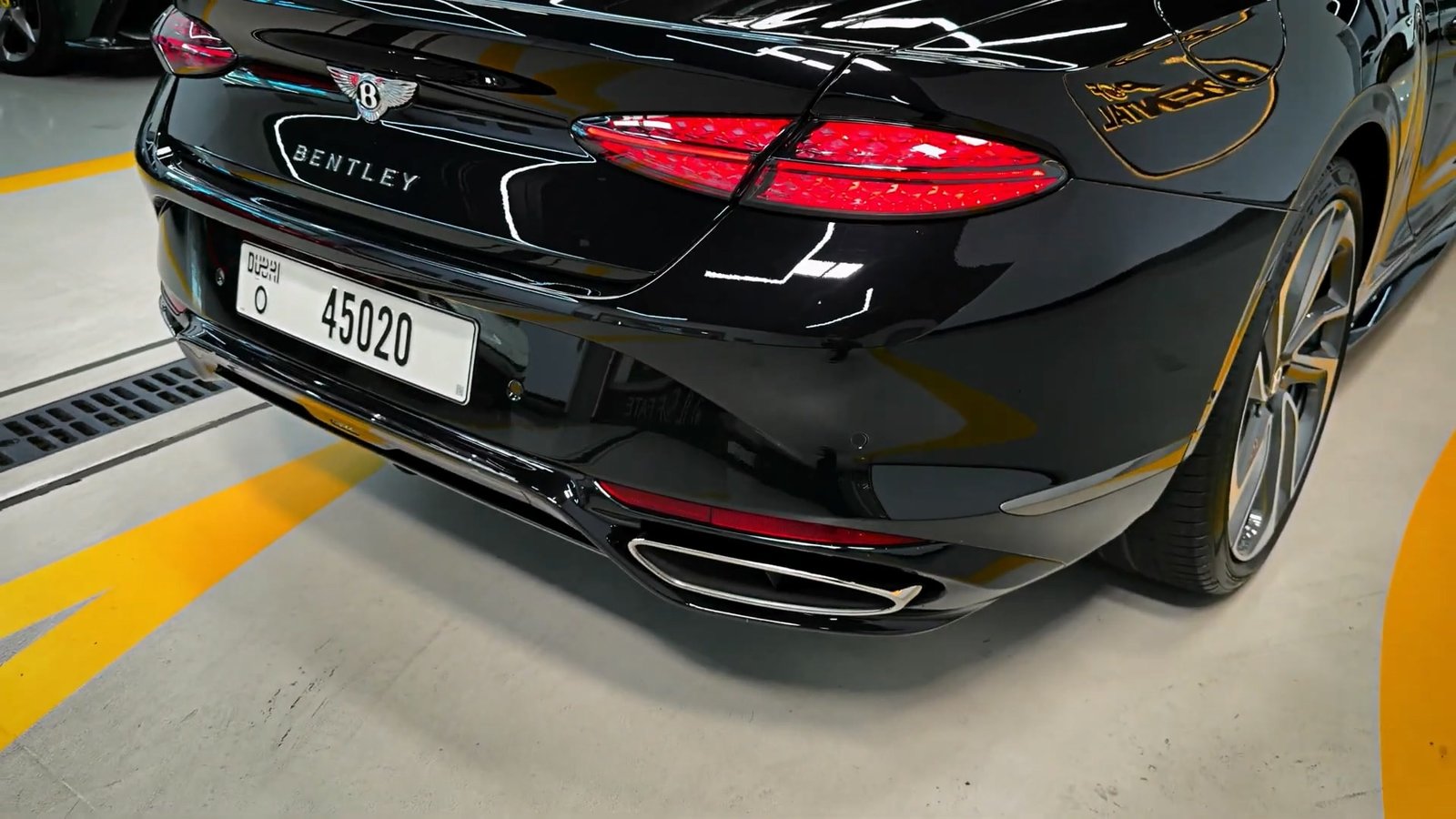 Exterior 2026 Bentley Continental GTC (14)